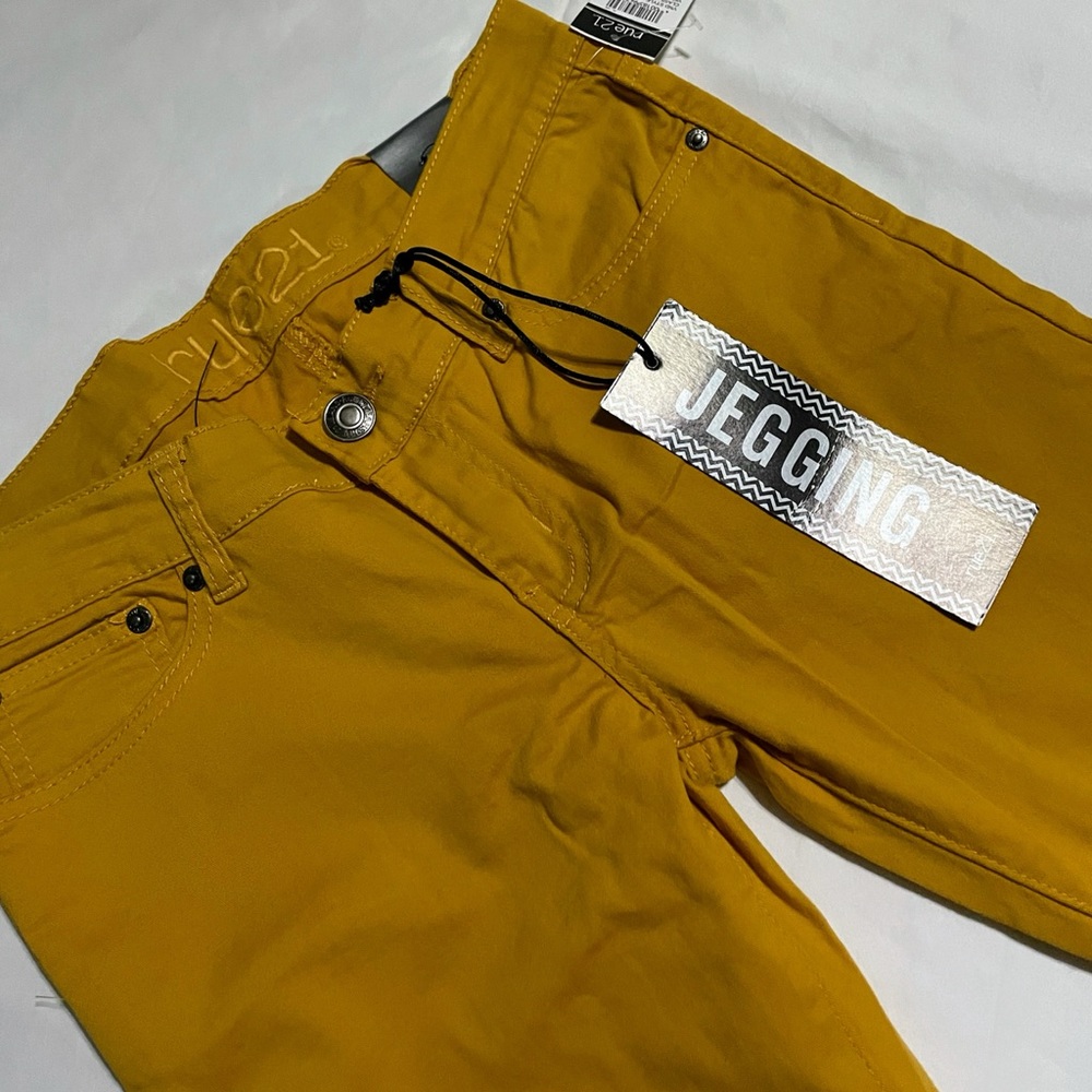 Rue 21 Jeggings NWT size 5/6